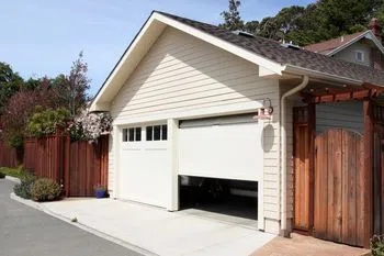 Golden Garage Door Service Seattle, WA 206-319-5682 - abt-cont-gr-18m